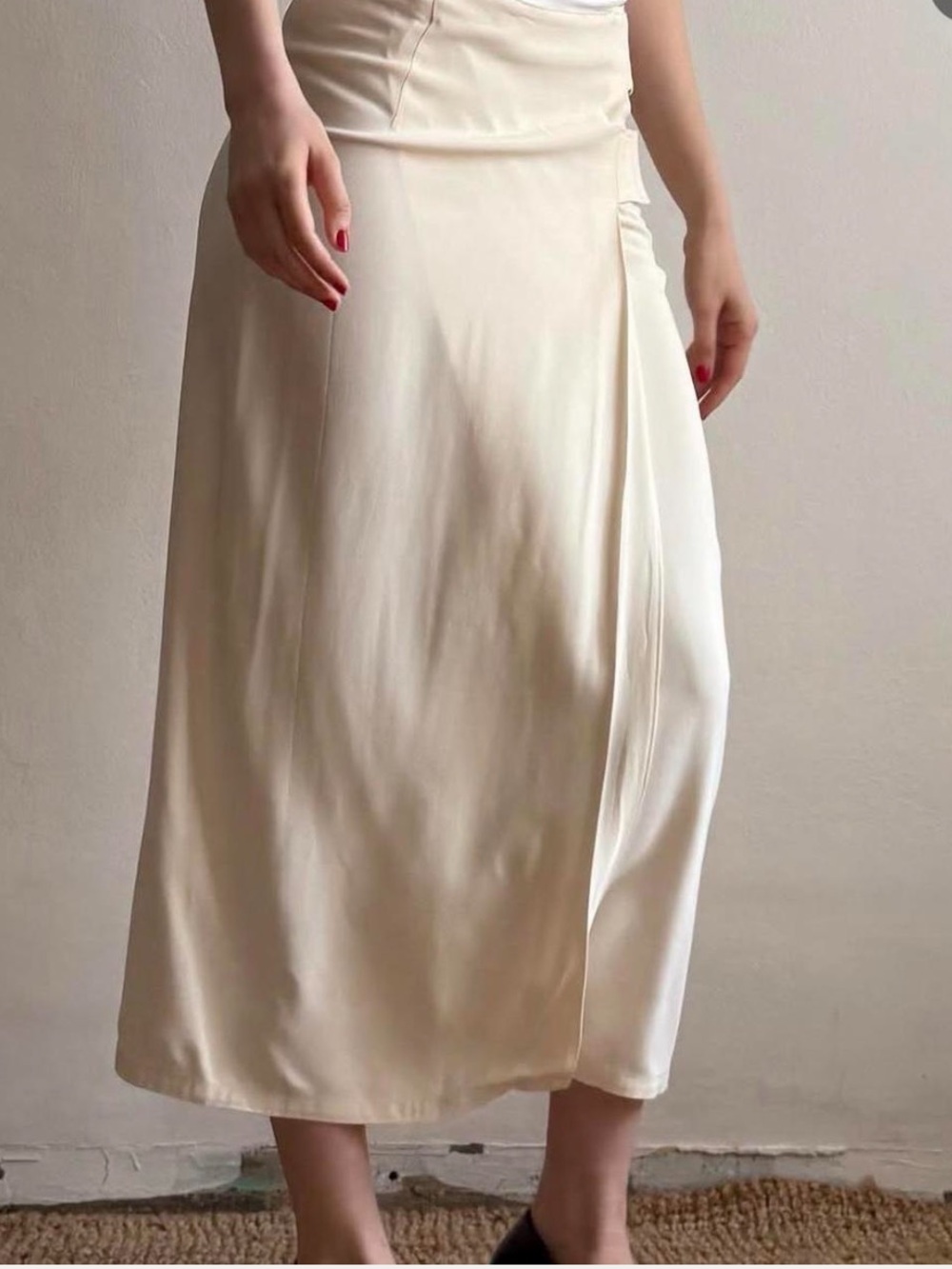 Vintage satin skirt maj kiosk